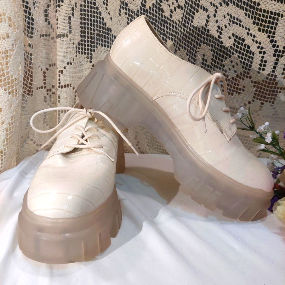 Chinese Laundry Platform Oxfords